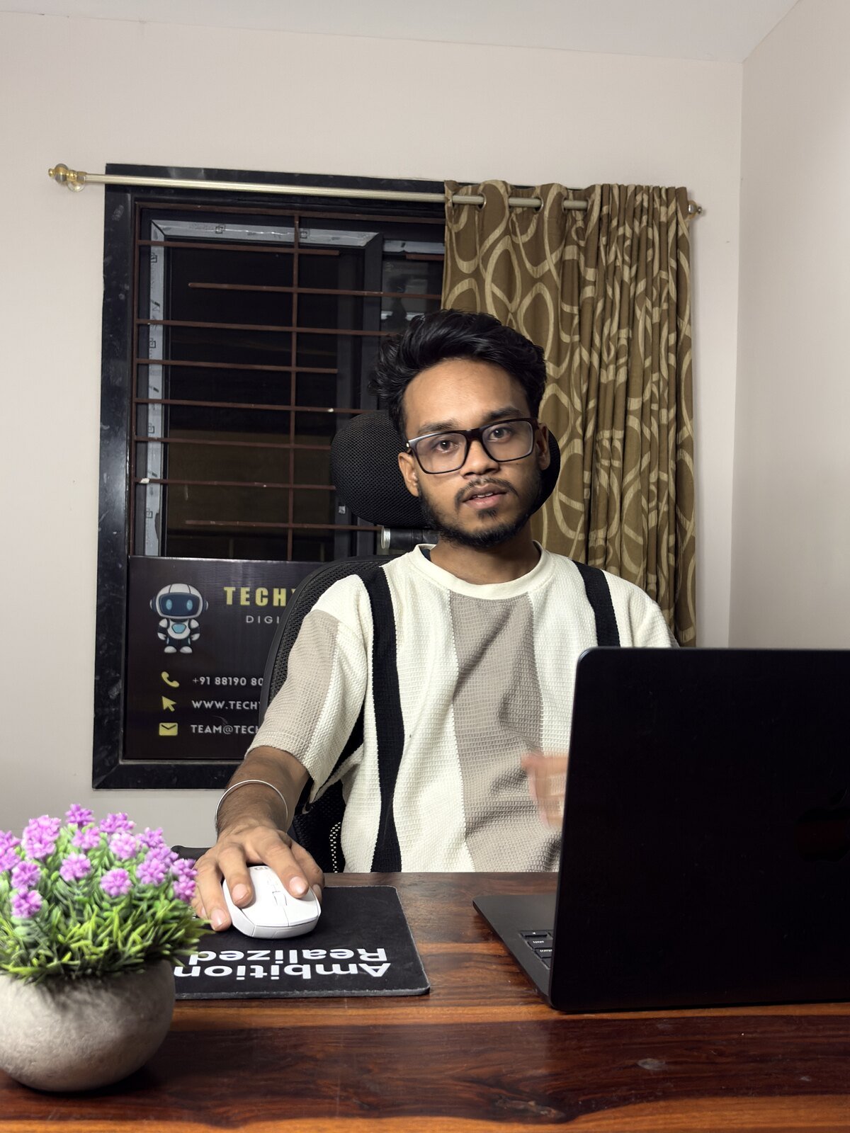 Techy Gautam digital marketing consultant working from his Jabalpur office